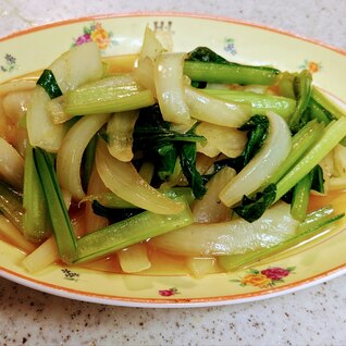 小松菜と玉ねぎのカレー粉炒め(⁠^⁠^⁠)